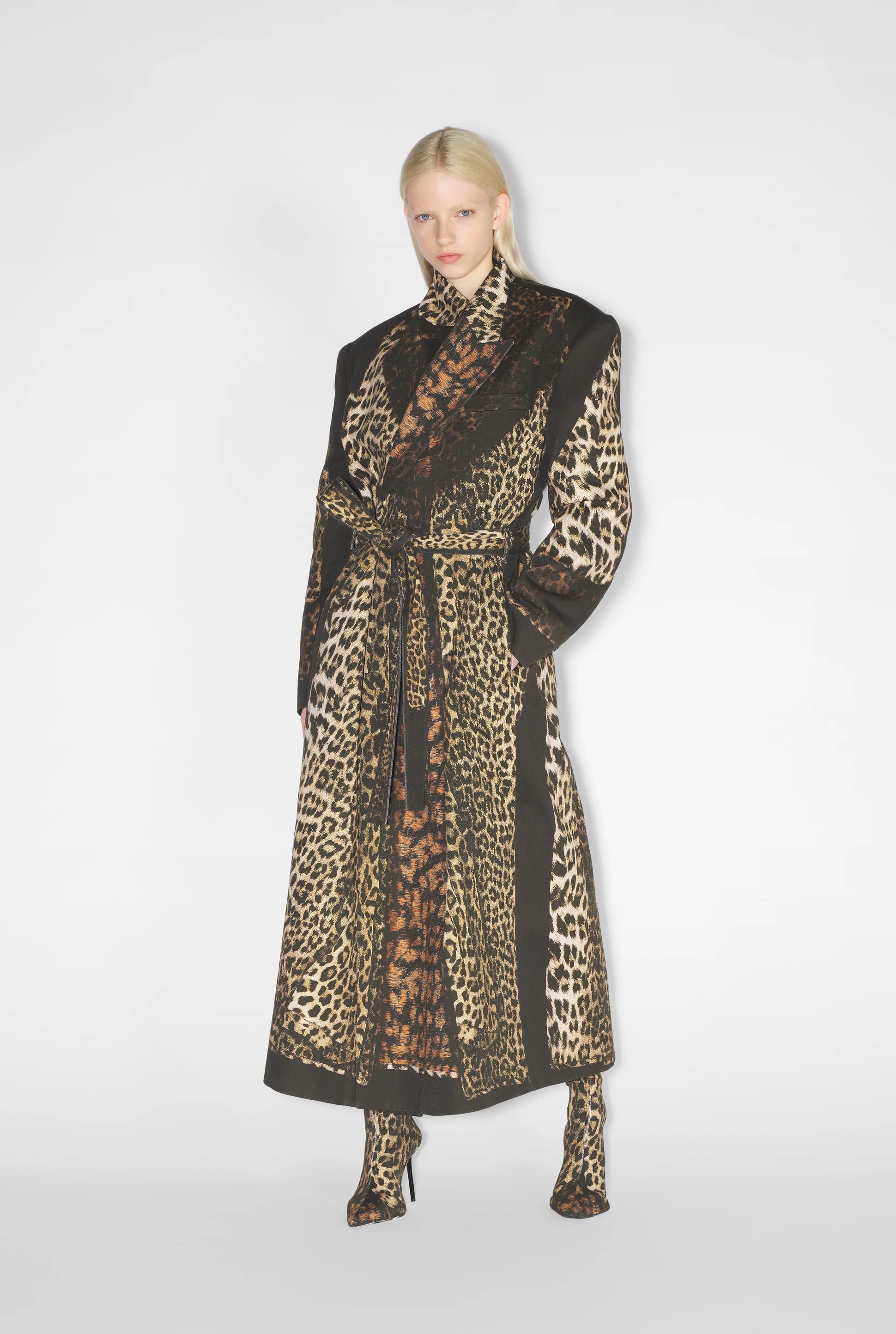 COTTON LONG COAT PRINTED "TROMPE L'ÎIL LEOPARD COAT"