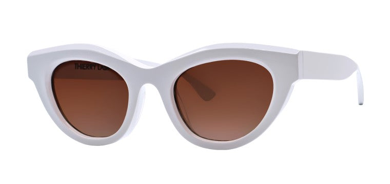 DELICACY 000 SOLID WHITE WITH GRADIENT BROWN