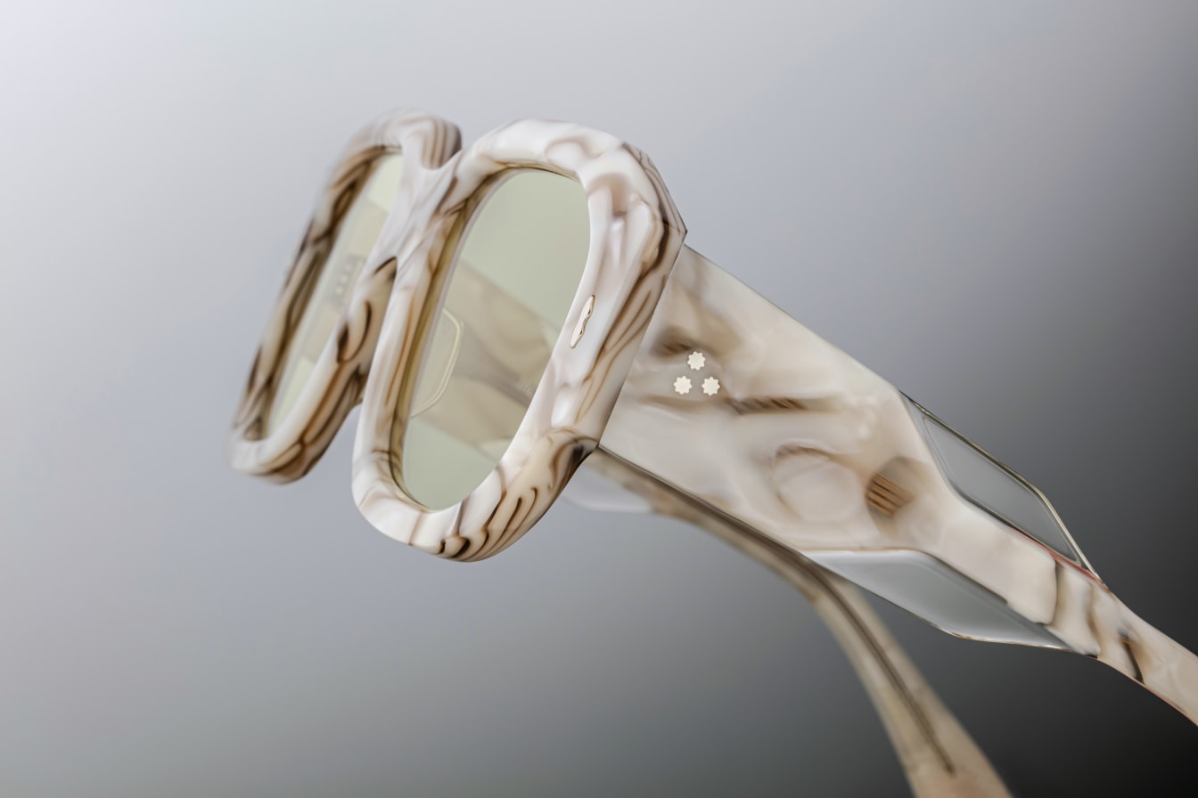 LACY HIMALAYA STERLING SILVER PEAR