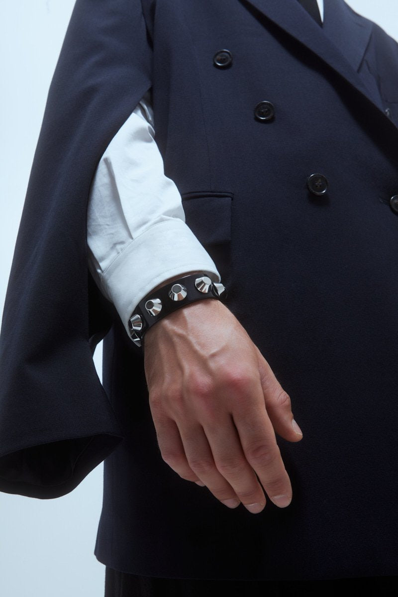 OBJECT B05/STUDS BRACELET MEDIUM BLACK SHINY SILVER