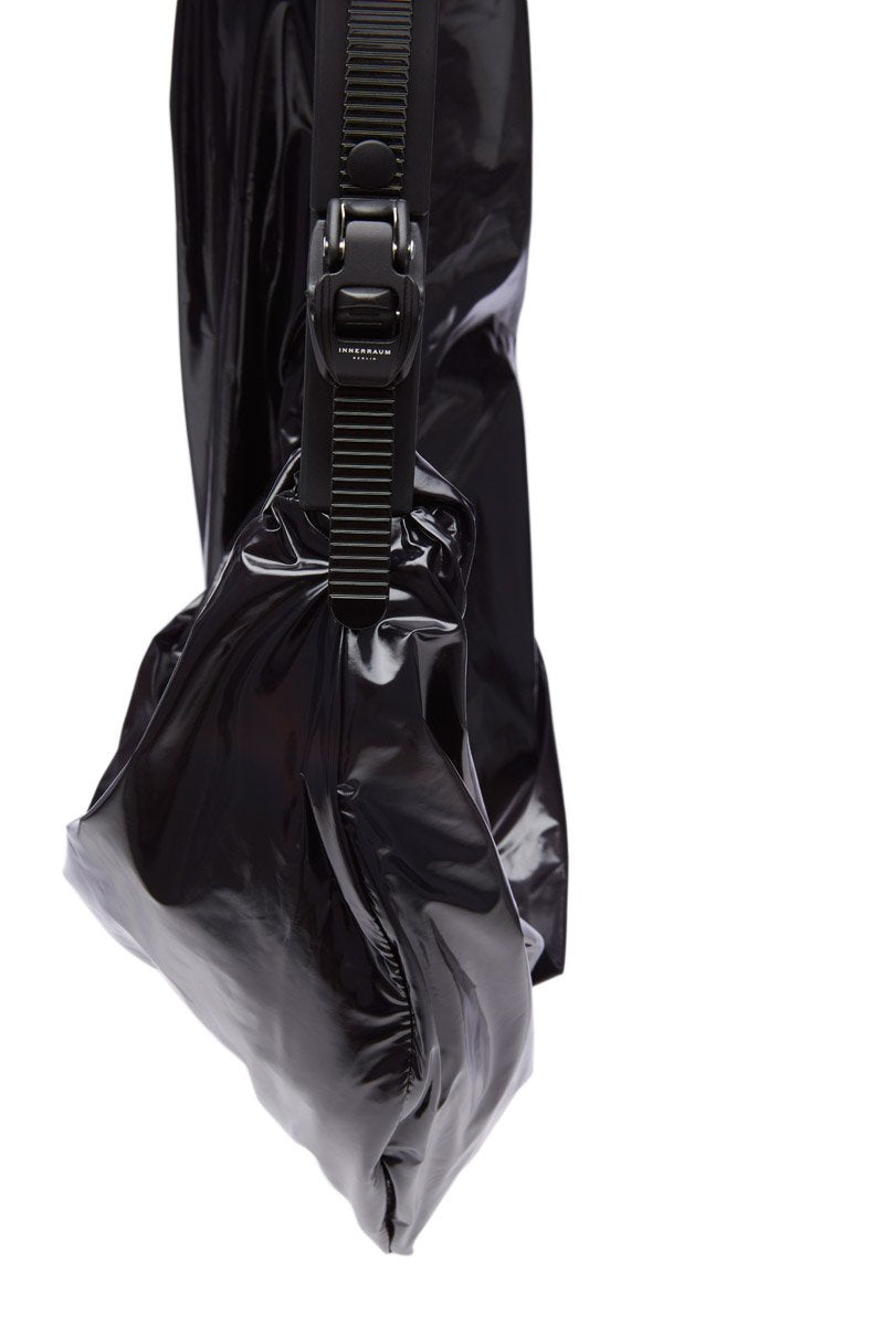 HM3 HALF MOON BAG BLACK SHINY BLACK MATT SILVER PV00