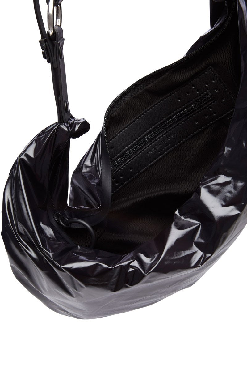 HM3 HALF MOON BAG BLACK SHINY BLACK MATT SILVER PV00