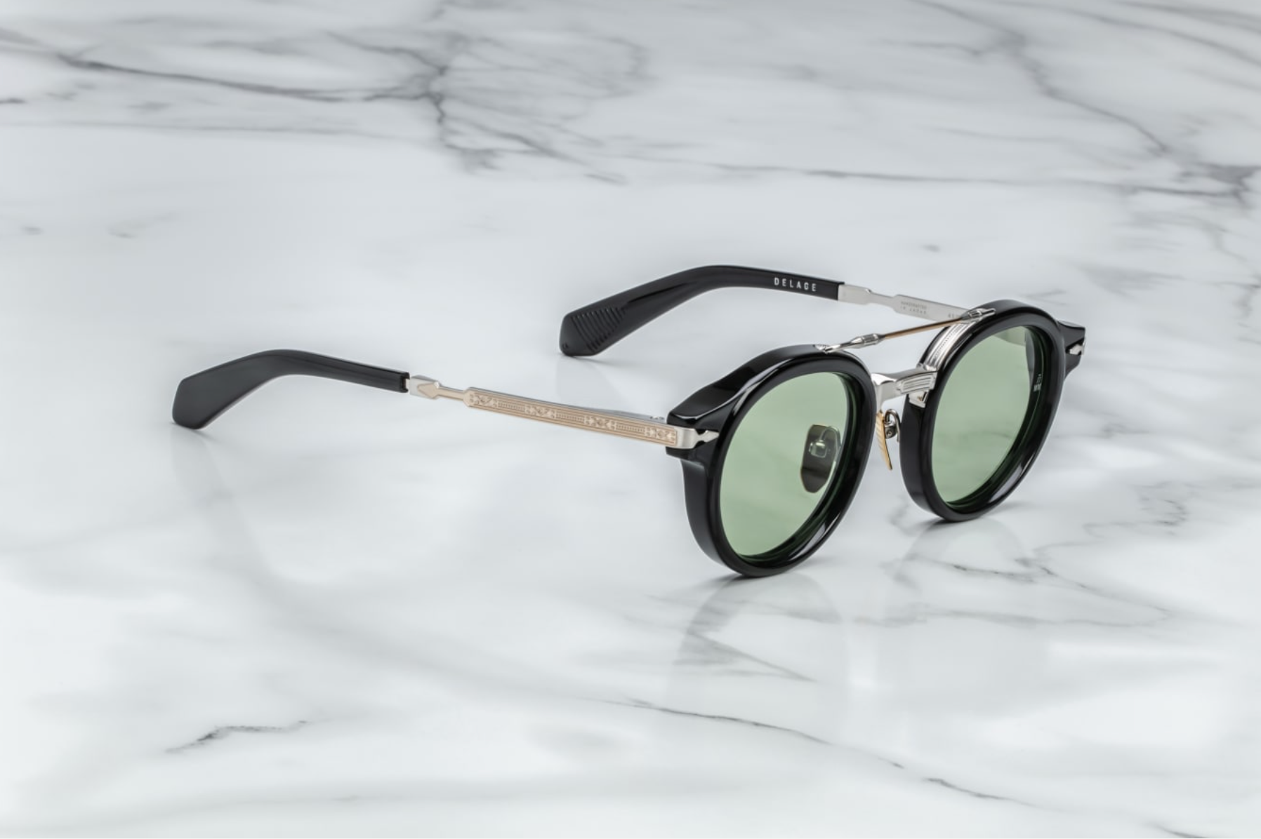 DELAGE NOIR SILVER LIGHT GREEN MINERAL GLASS