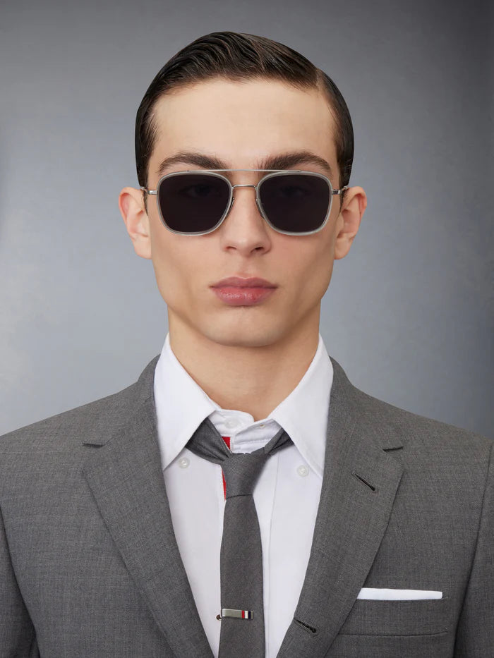 RECTANGULAR AVIATOR SUNGLASSES IN ACETATE AND TITANIUM 51 SATIN CRYSTAL GREY
DK GREY AR