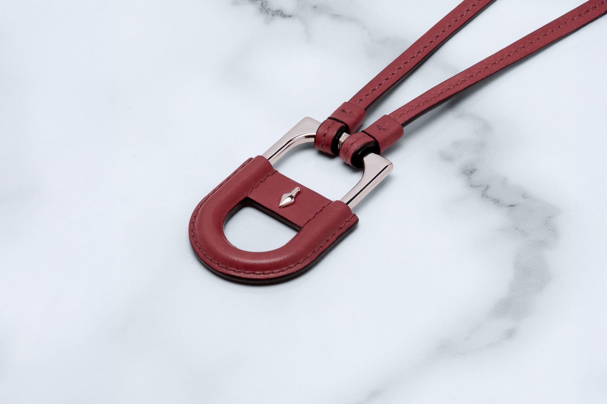 BOLIN PENDANT 7L02 BORDEAUX EMPIRE (LE) BREST LEATHER JMM 2025 CIRCA LEATHER GOODS
