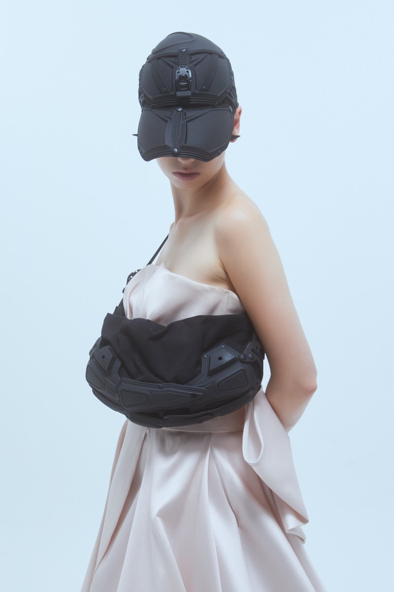 MODULE M07/FANNY PACK BLACK MATT BLACK
