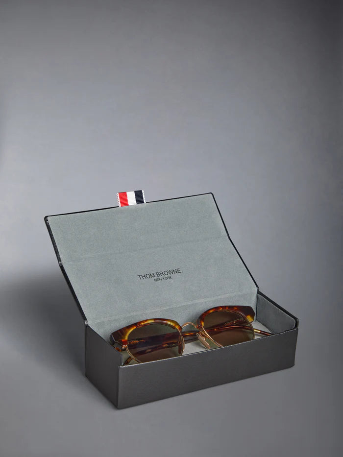 OVAL SUNGLASSES IN ACETATE AND TITANIUM 47 HONEY TORTOISE GREEN AR