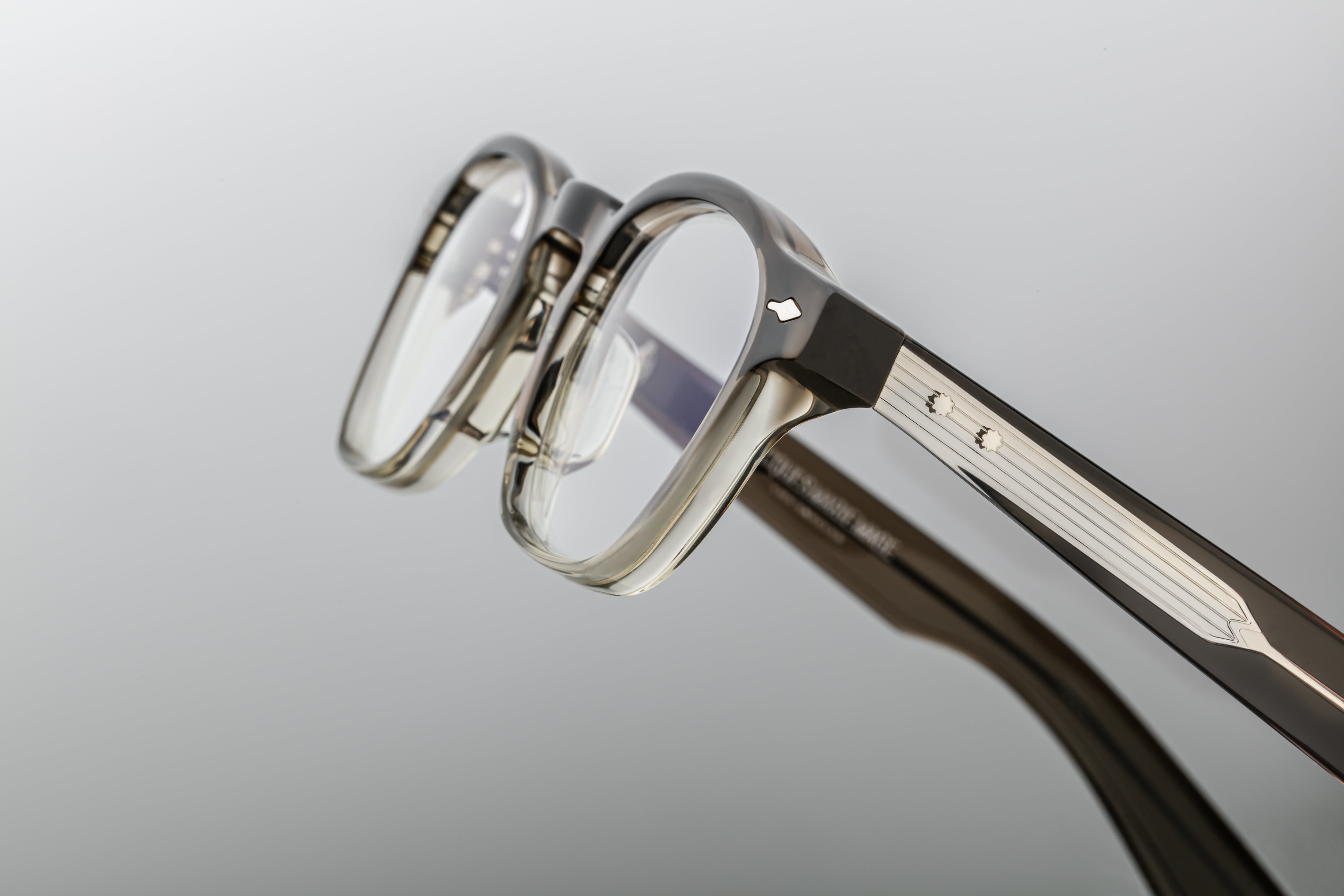 ZEPHIRIN SMOKE FADE STERLING SILVER CLEAR