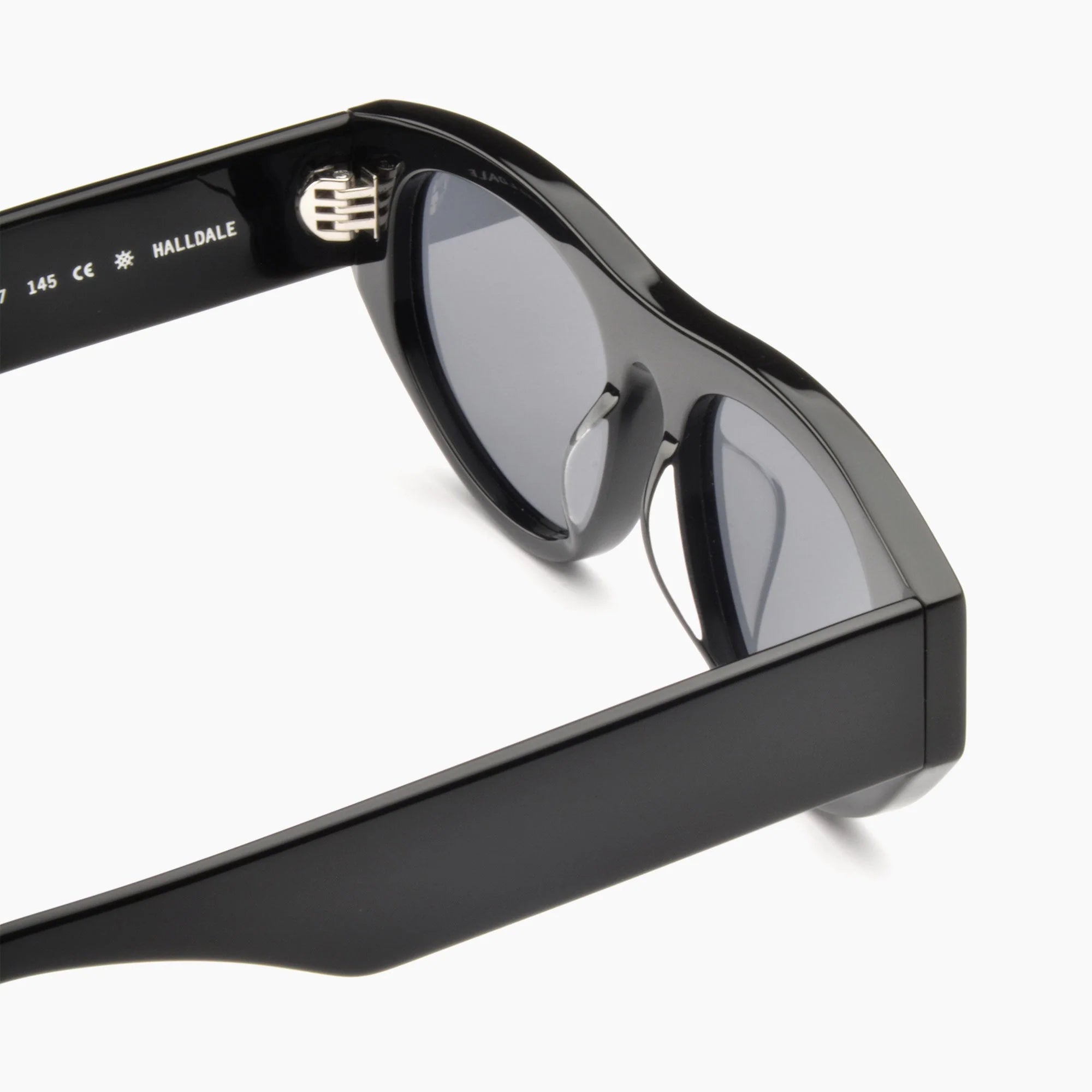 HALLDALE X BRICKS &amp; WOOD BLACK BLACK